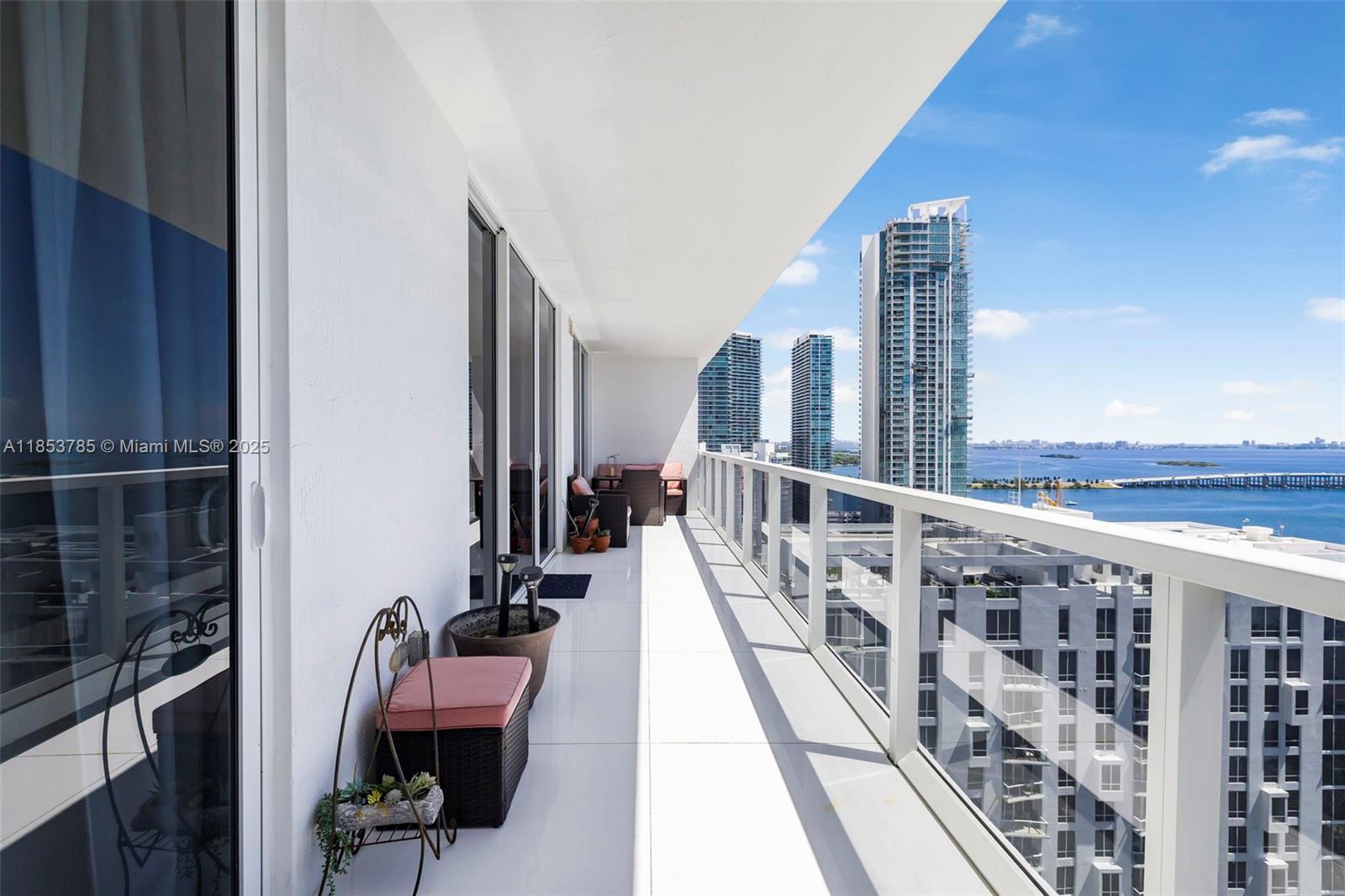 image Bay House Miami Condo35