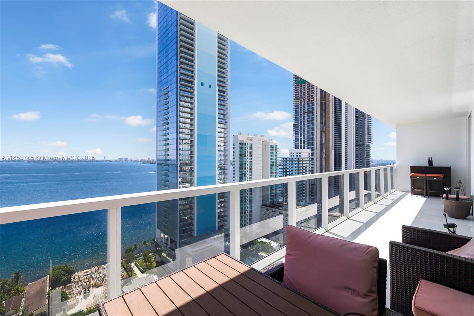 image Bay House Miami Condo38