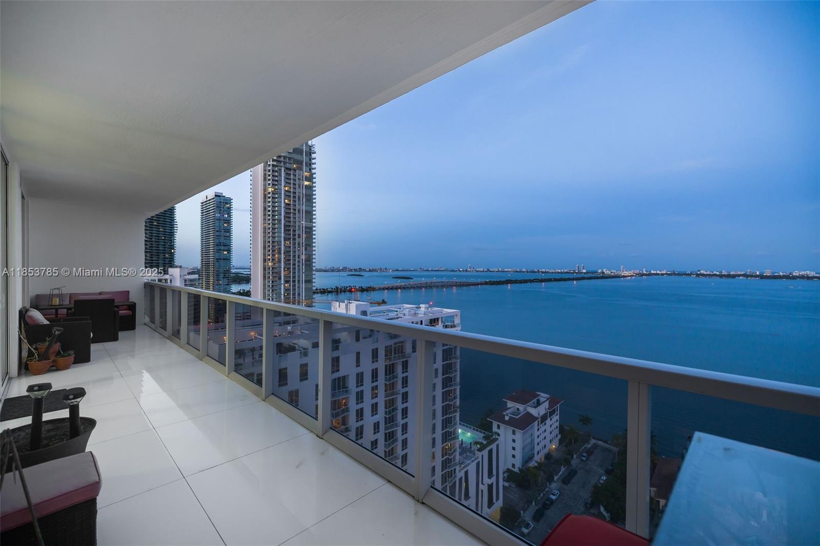 image Bay House Miami Condo42