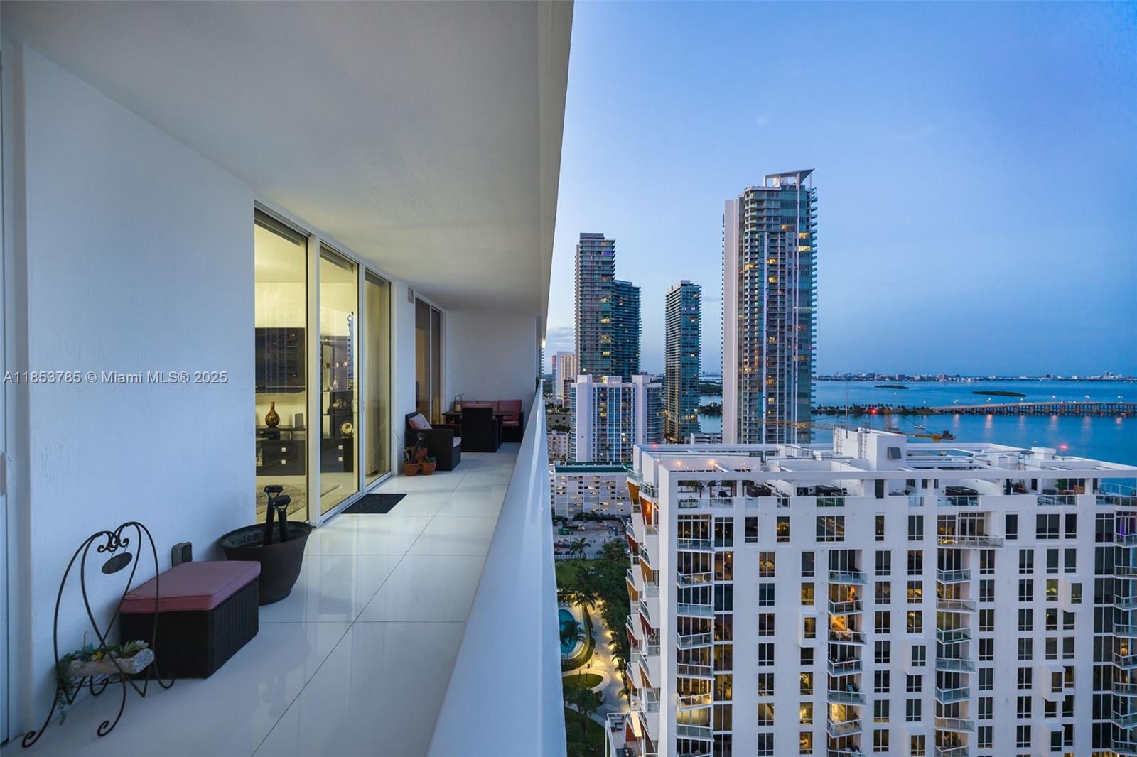 image Bay House Miami Condo43