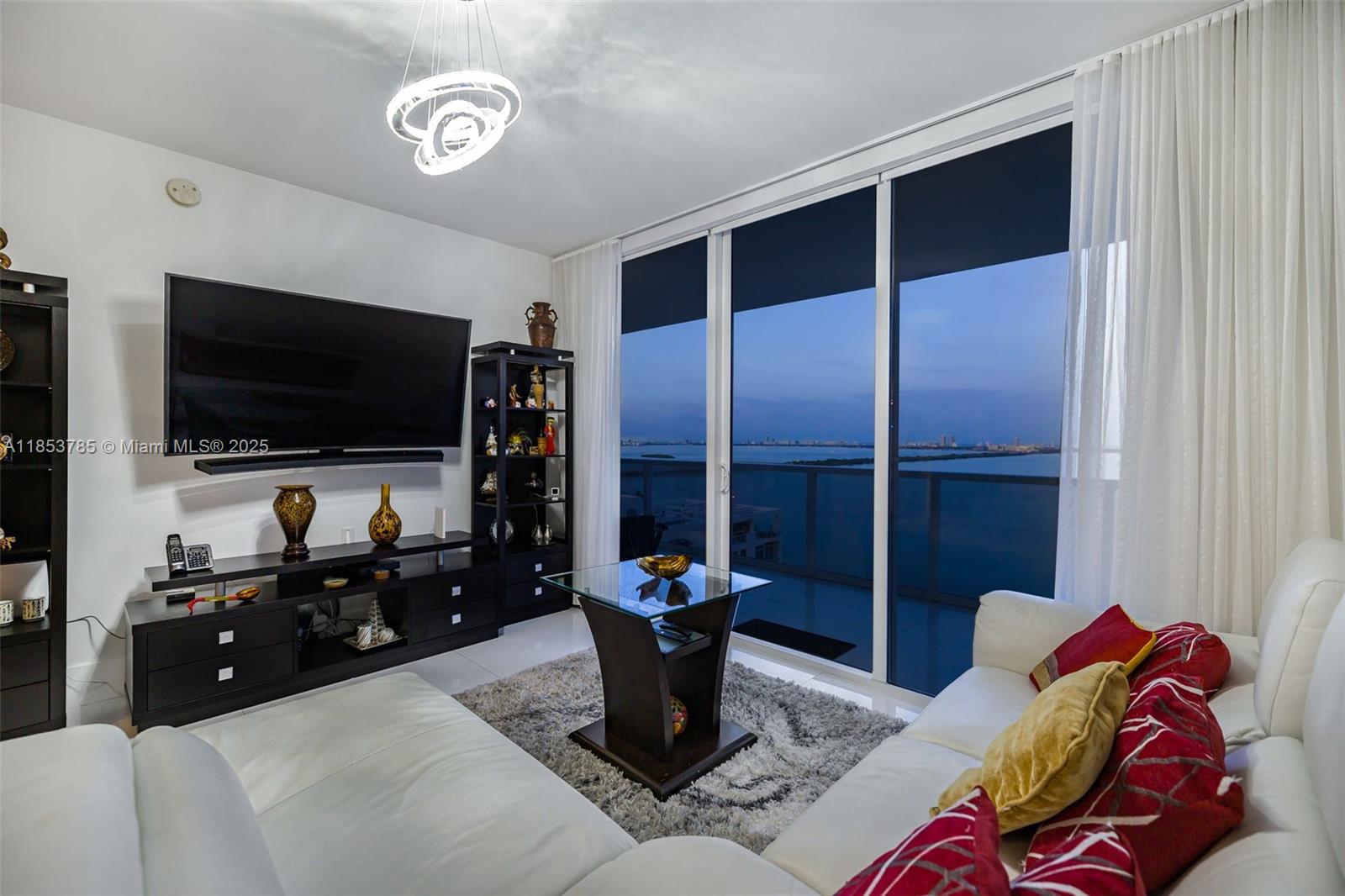 image Bay House Miami Condo47