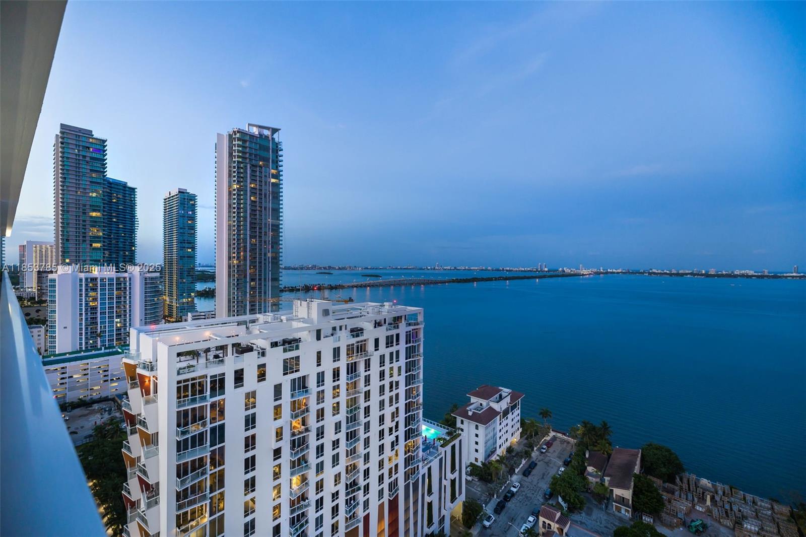image Bay House Miami Condo50