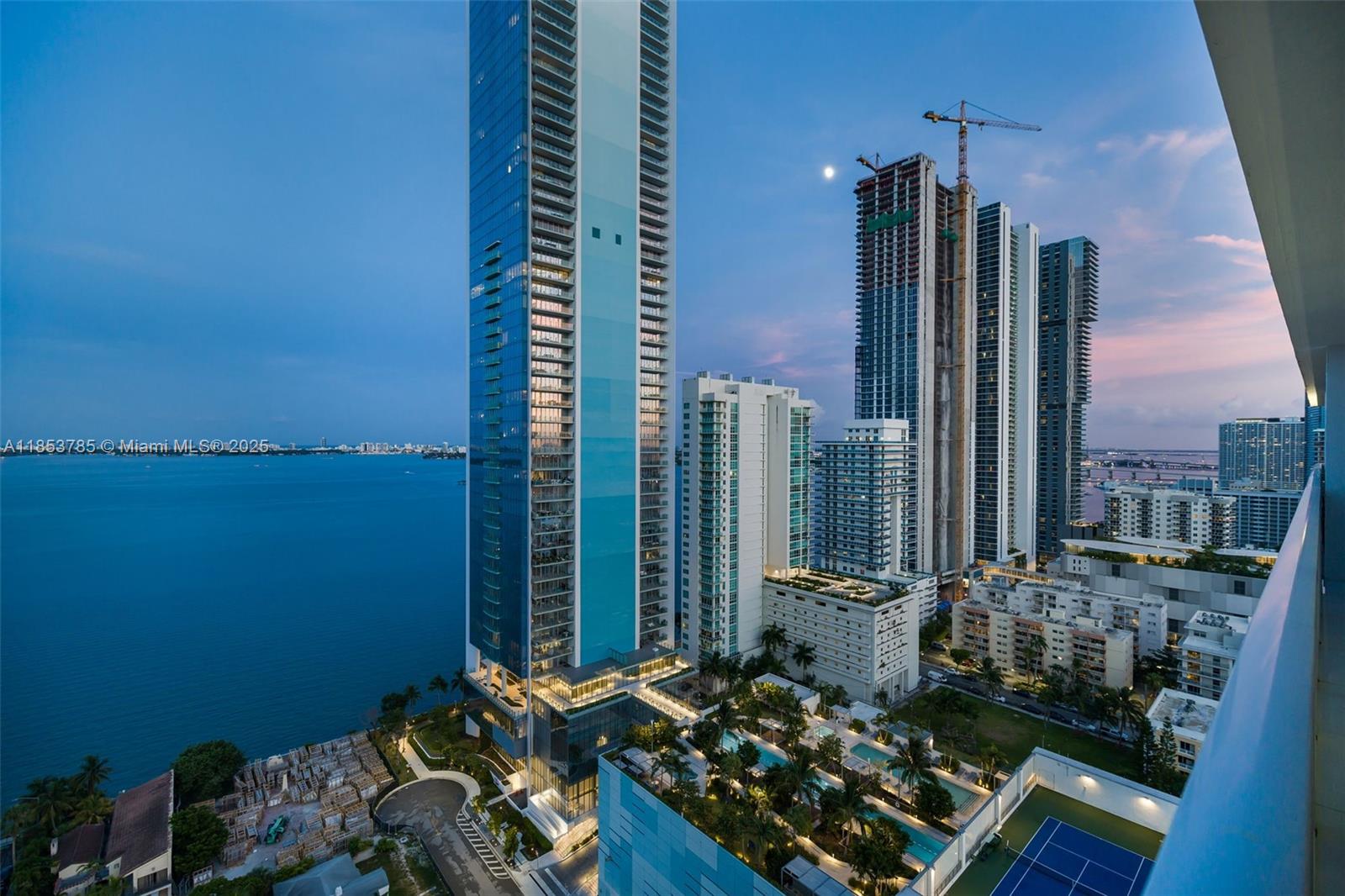 image Bay House Miami Condo51