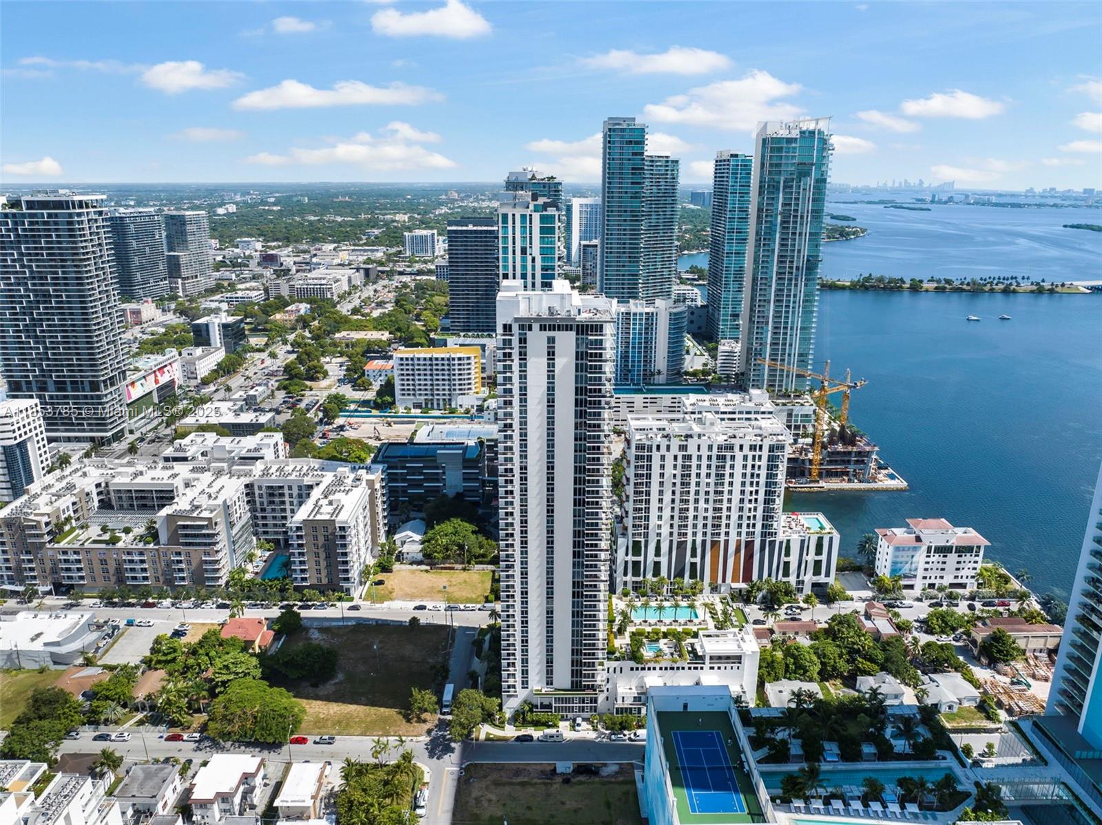 image Bay House Miami Condo64