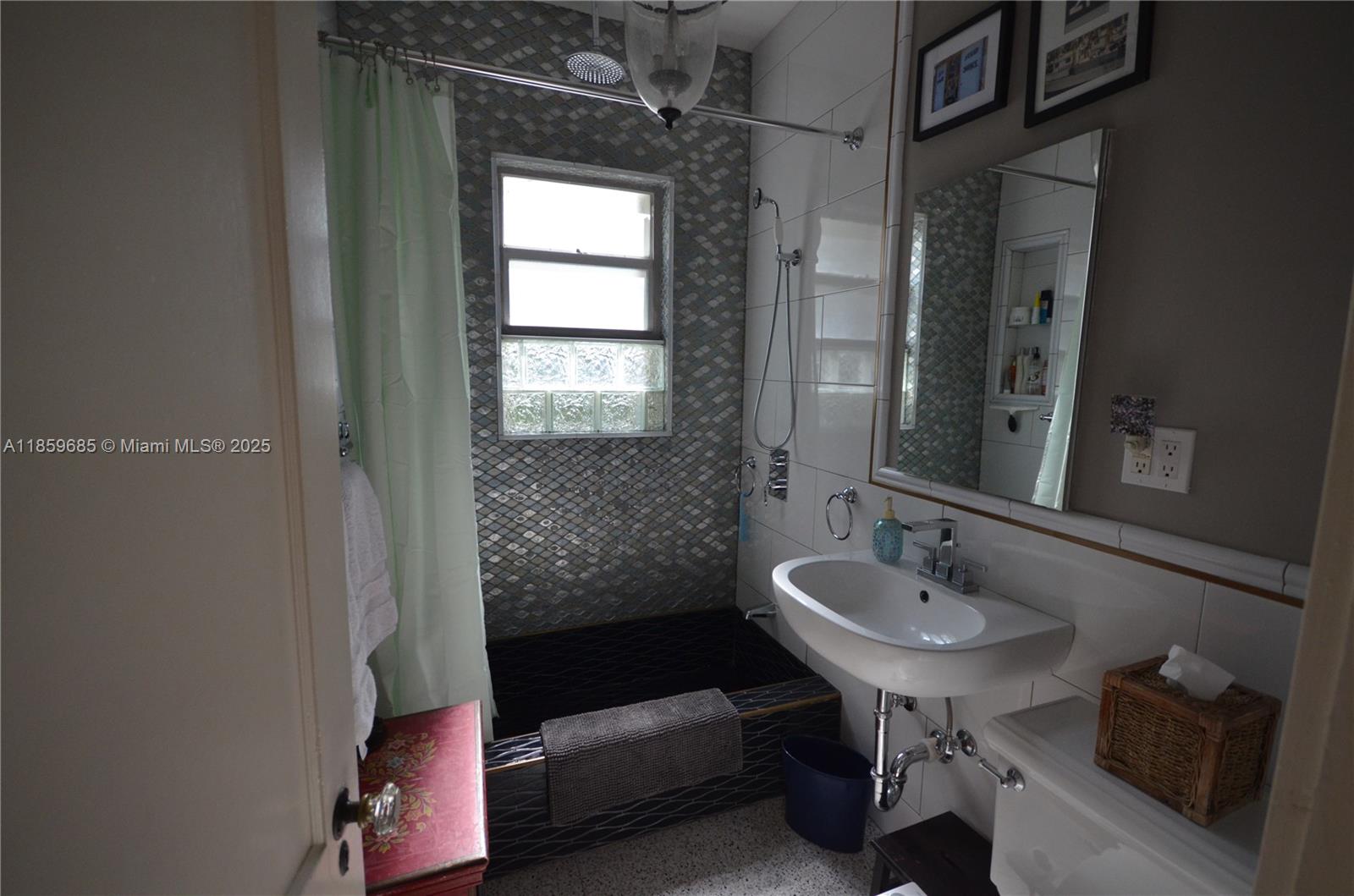 334 NE 26th Ter Miami, FL 33137