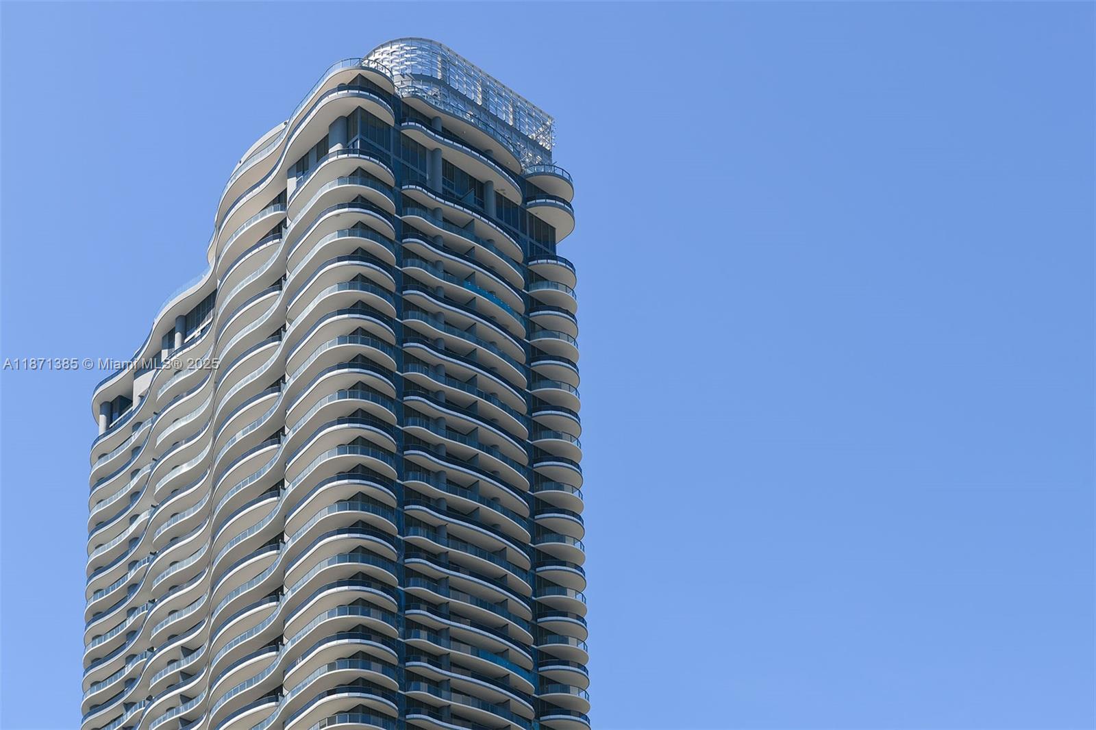 1000 Brickell Plz #4904