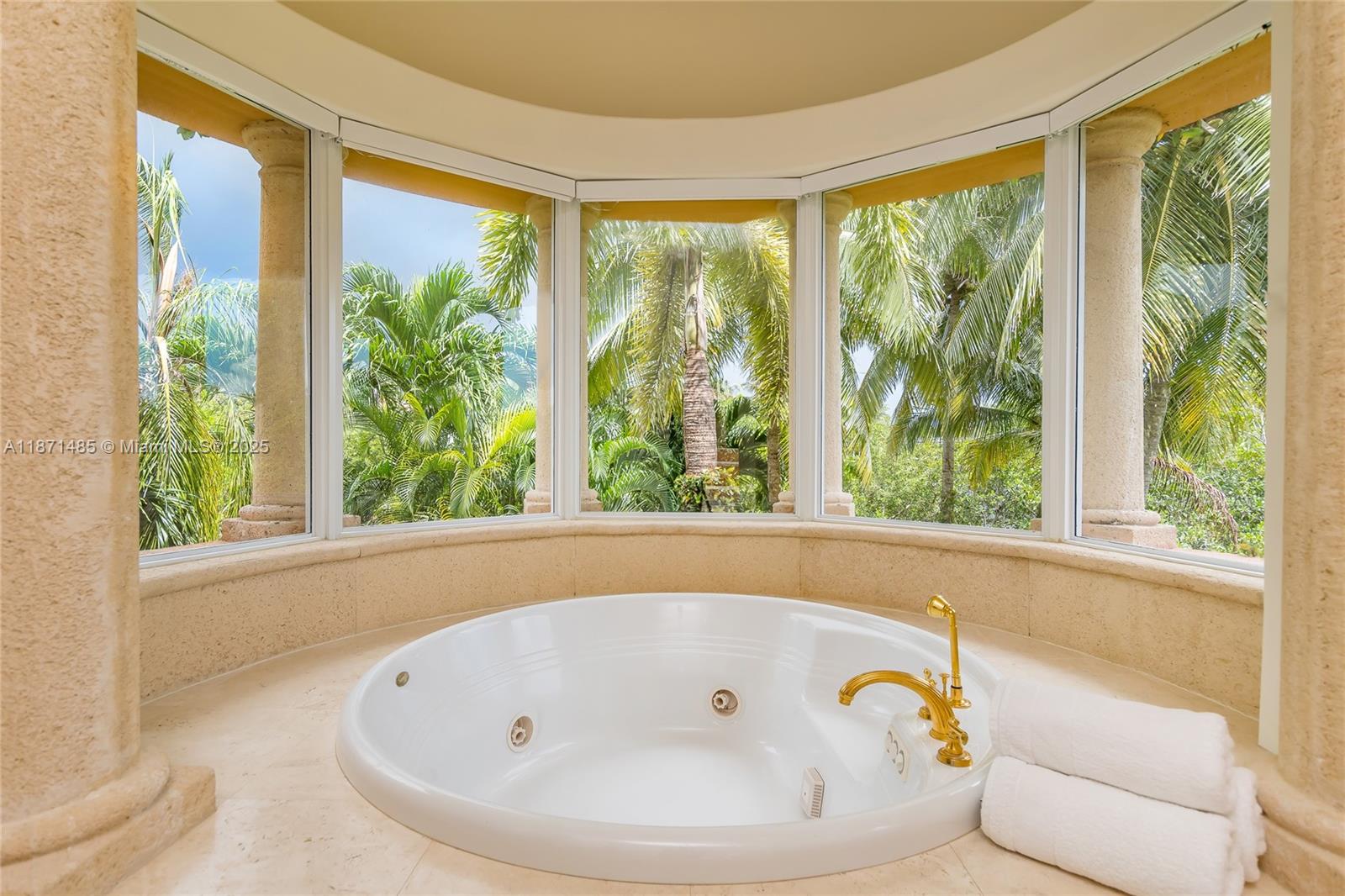 104 Paloma Dr Coral Gables, FL 33143 104 Paloma Dr Coral Gables, FL 33143