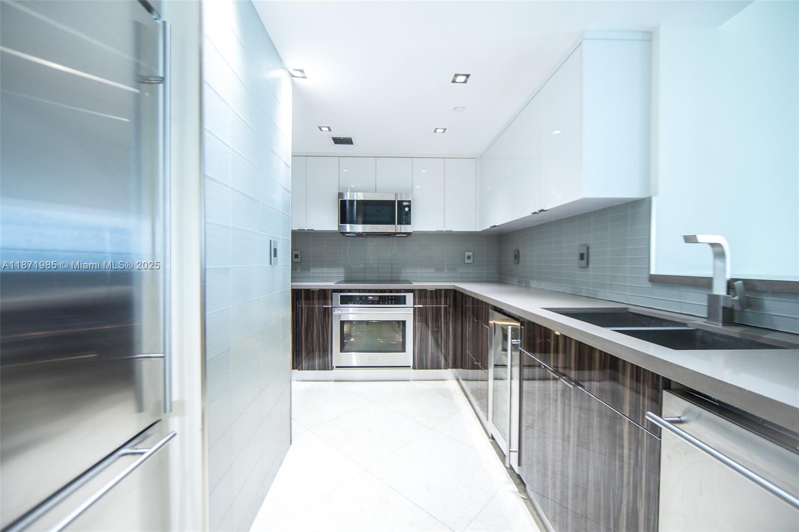 520 West Ave #602