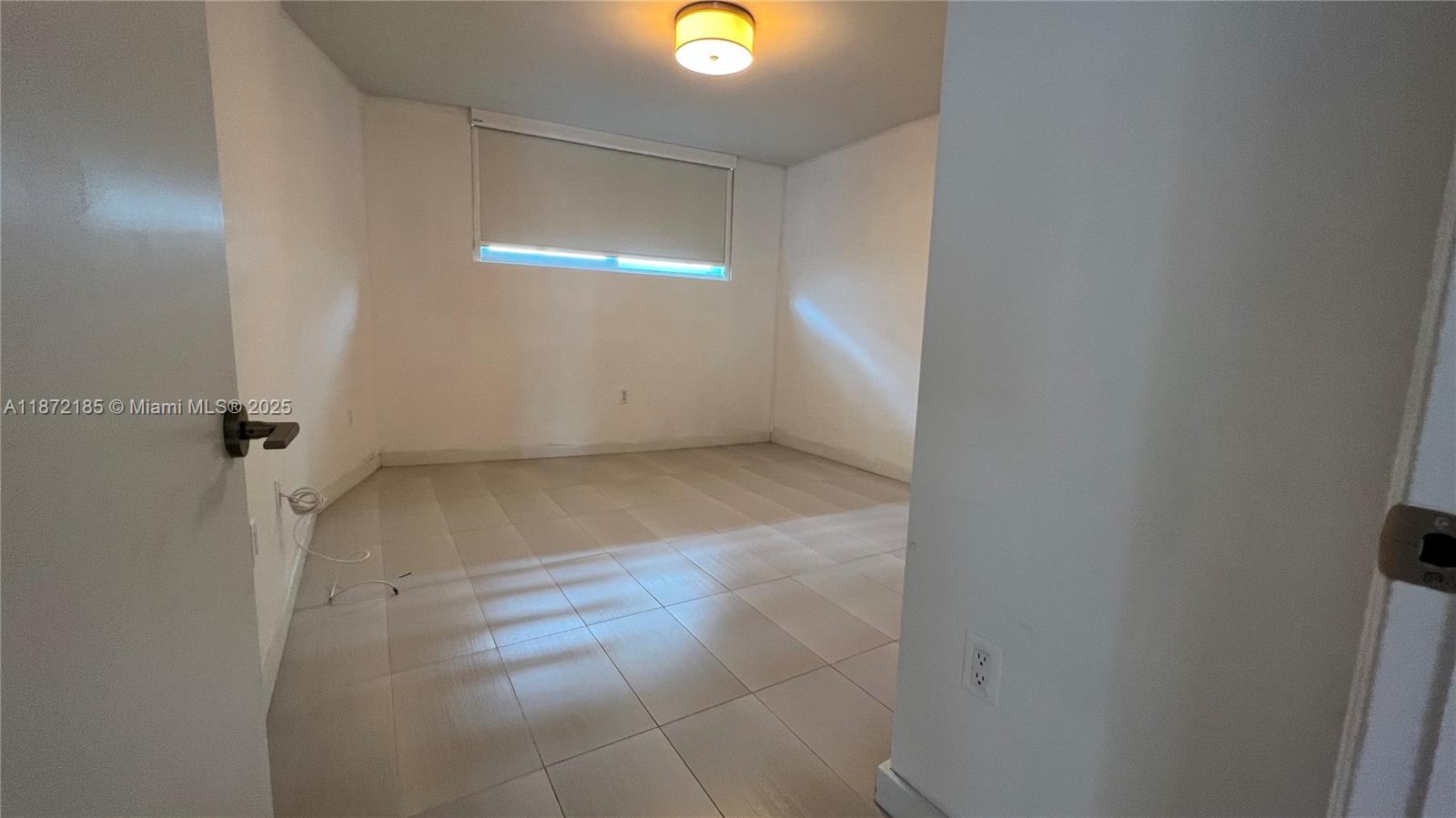 9821 E Bay Hbr Dr #904 Bay Harbor Islands, FL 33154