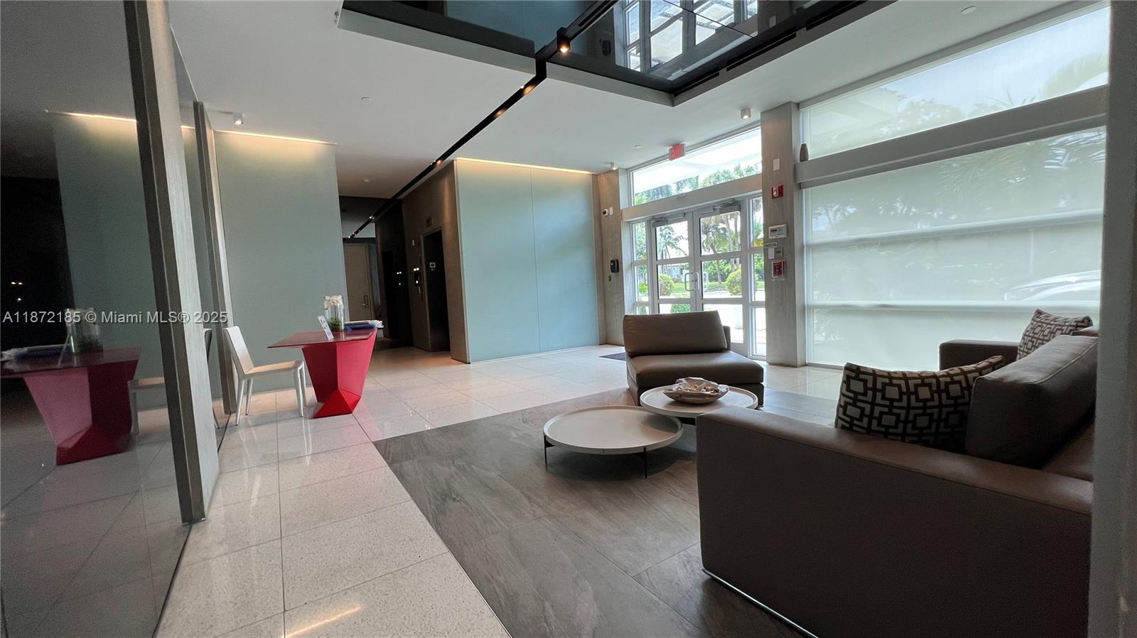 9821 E Bay Hbr Dr #904 Bay Harbor Islands, FL 33154