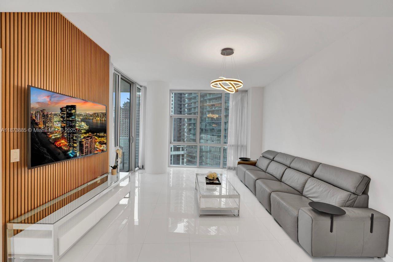 image Paramount Miami5