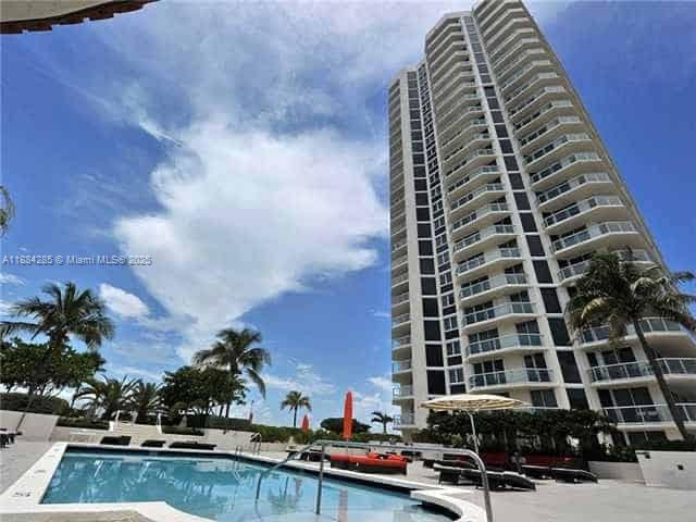 7330 Ocean Ter #18-C