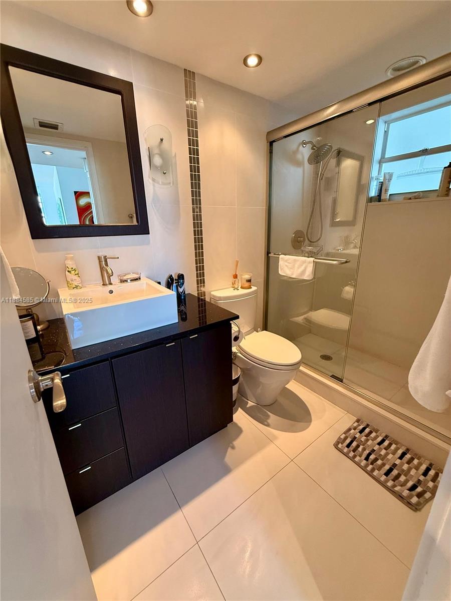 4142 N Jefferson Ave #4D Miami Beach, FL 33140