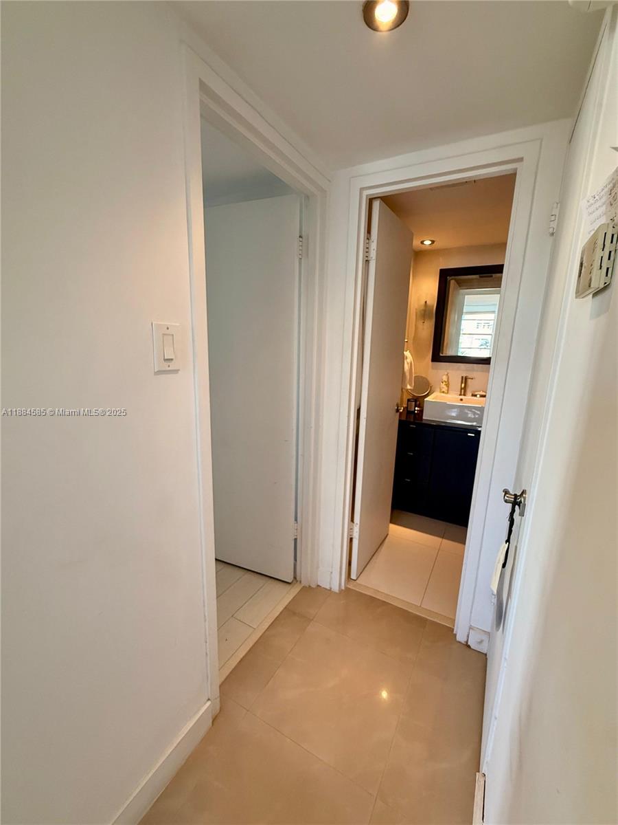 4142 N Jefferson Ave #4D Miami Beach, FL 33140