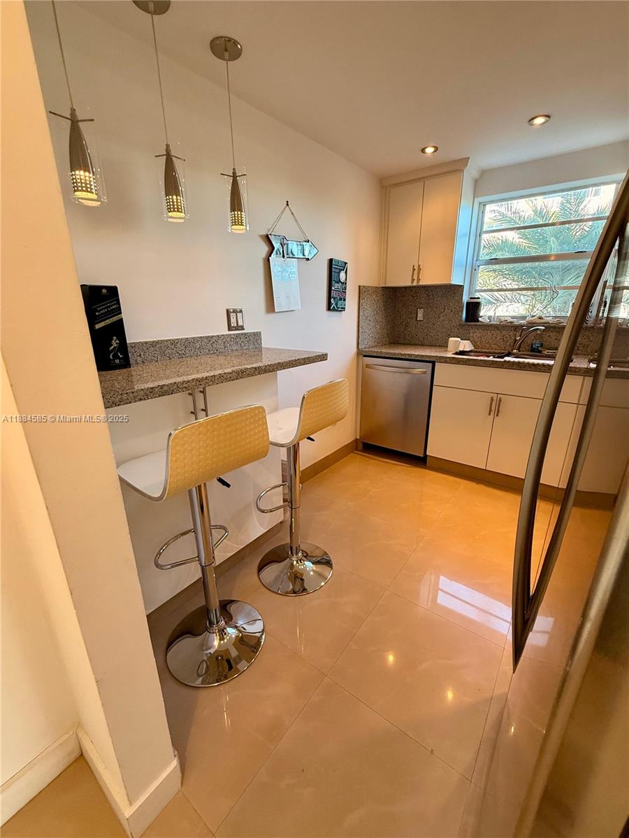 4142 N Jefferson Ave #4D Miami Beach, FL 33140