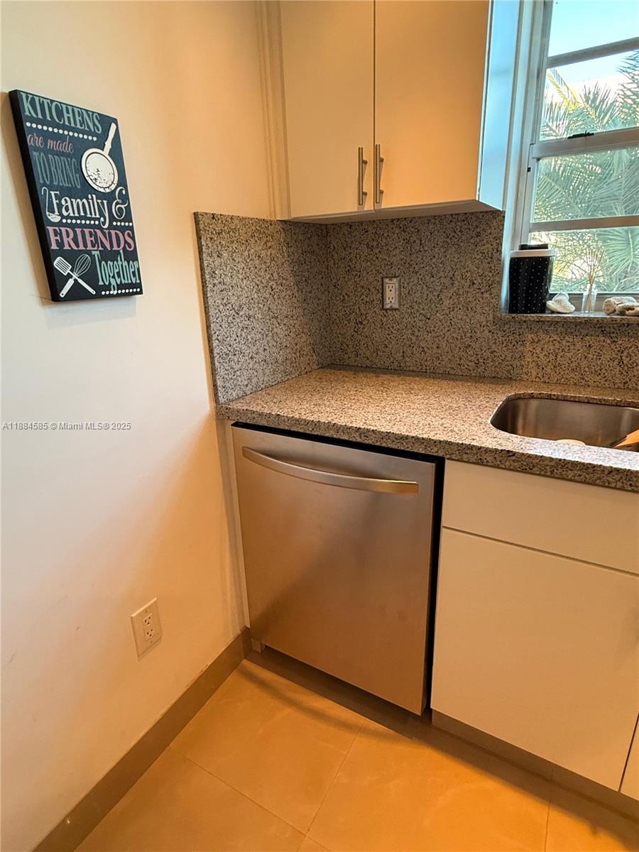 4142 N Jefferson Ave #4D Miami Beach, FL 33140