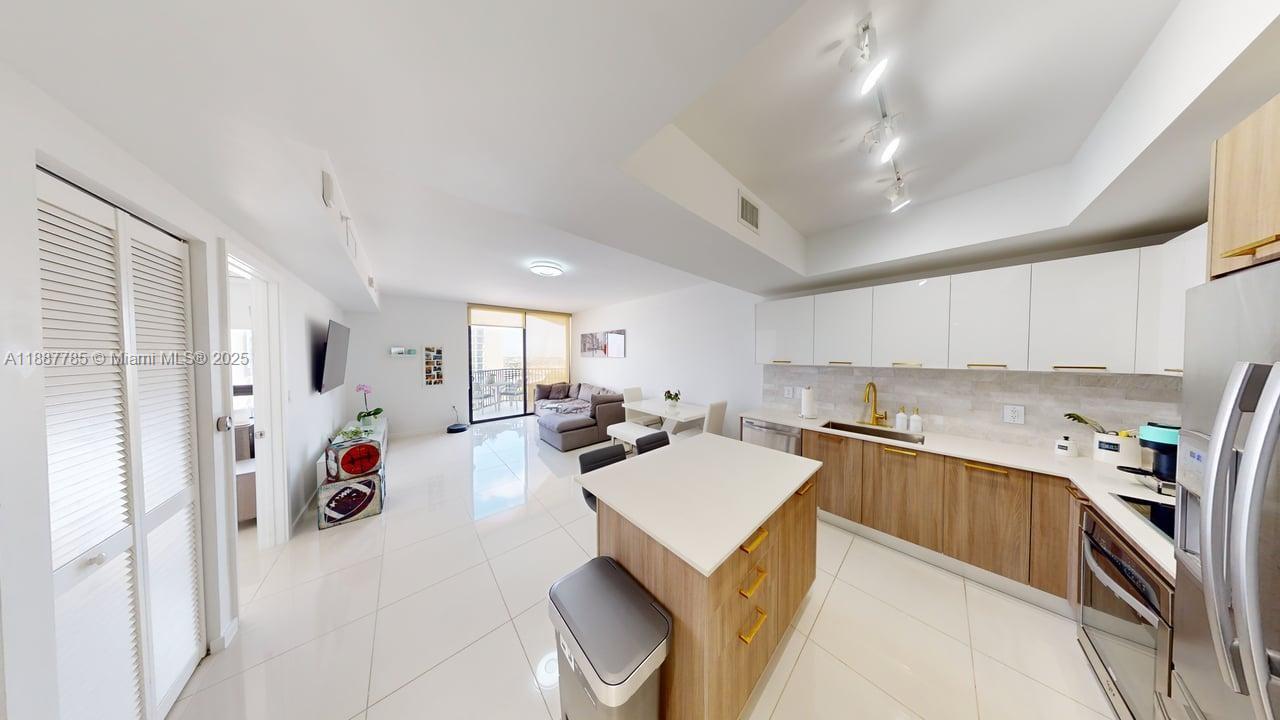 5300 Paseo Blvd #1607