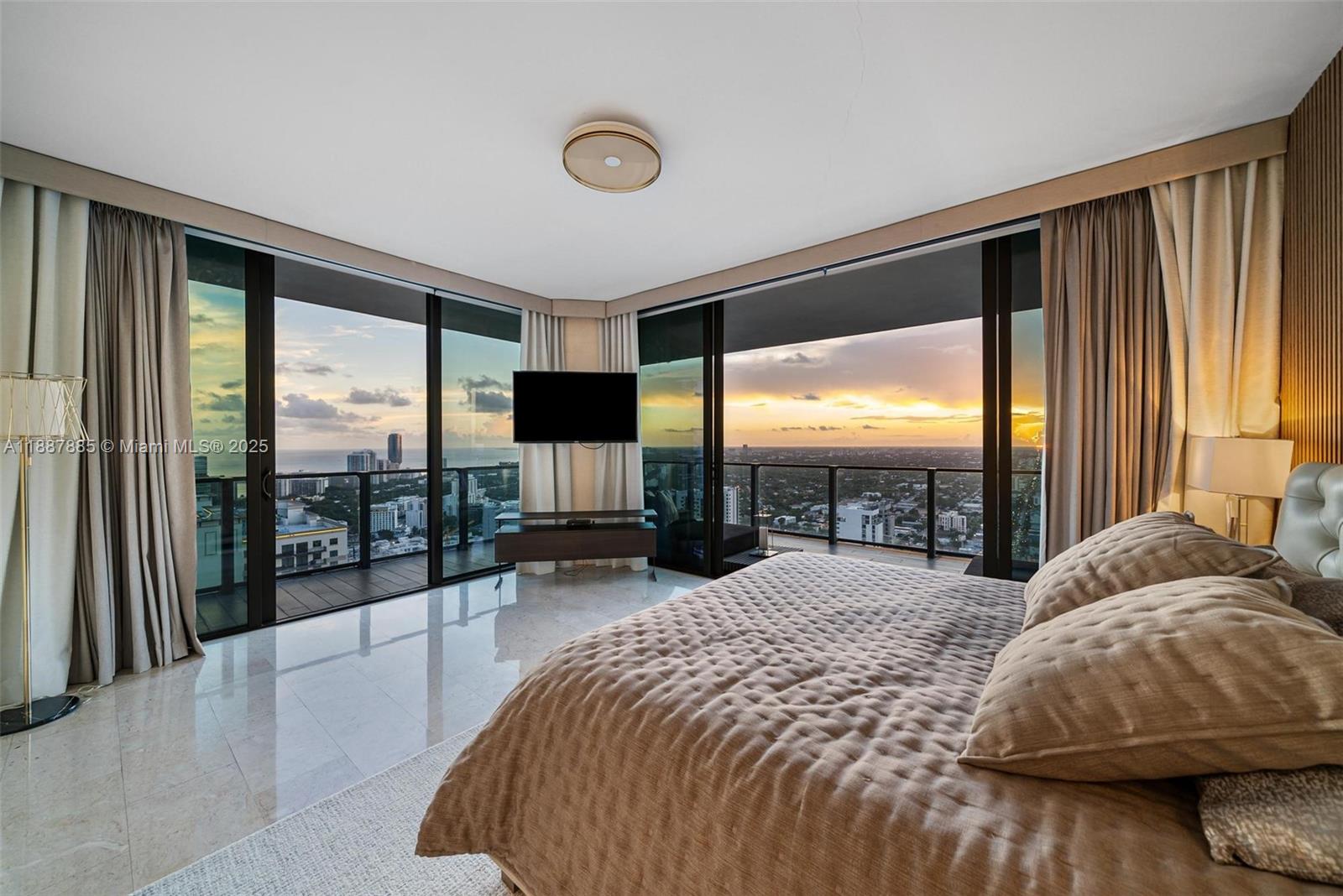 image Rise Brickell City Center28