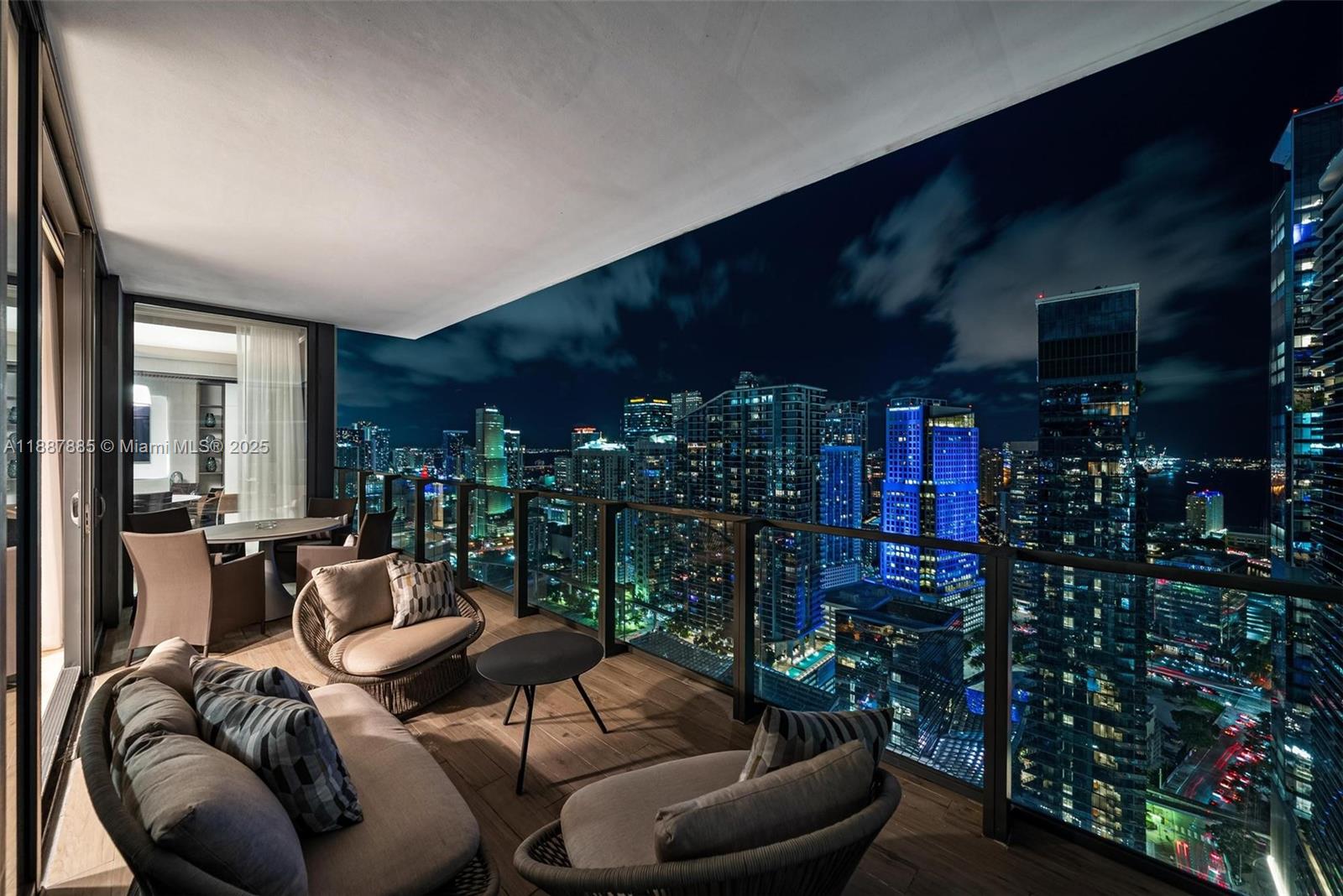 image Rise Brickell City Center40