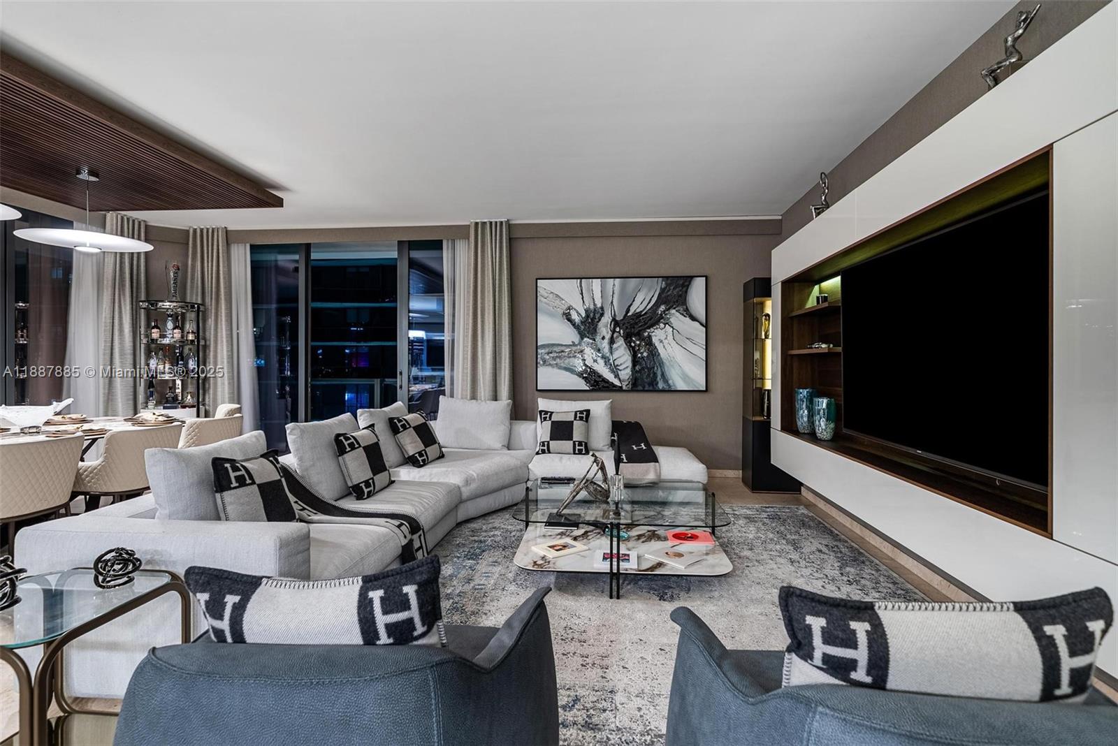 image Rise Brickell City Center43