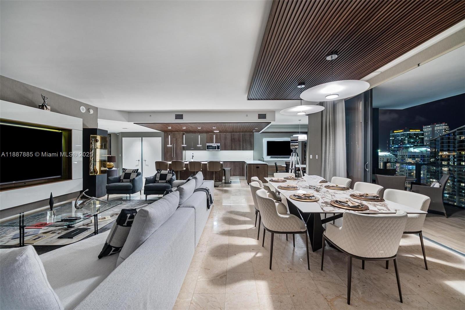 image Rise Brickell City Center45