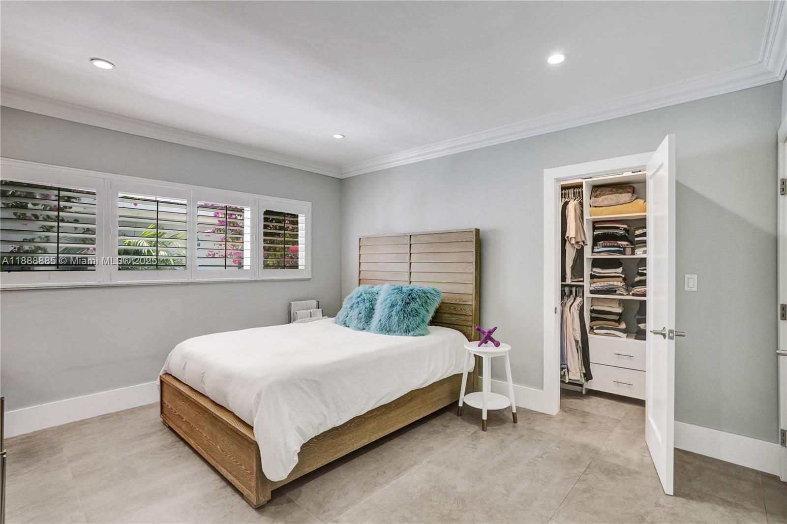 4705 Granada Blvd Coral Gables, FL 33146 4705 Granada Blvd Coral Gables, FL 33146