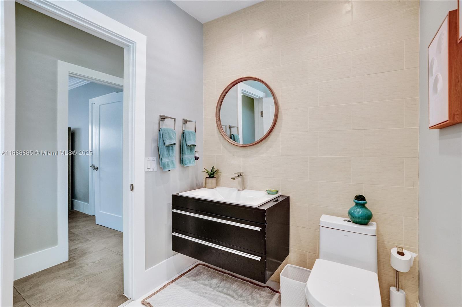 4705 Granada Blvd Coral Gables, FL 33146 4705 Granada Blvd Coral Gables, FL 33146