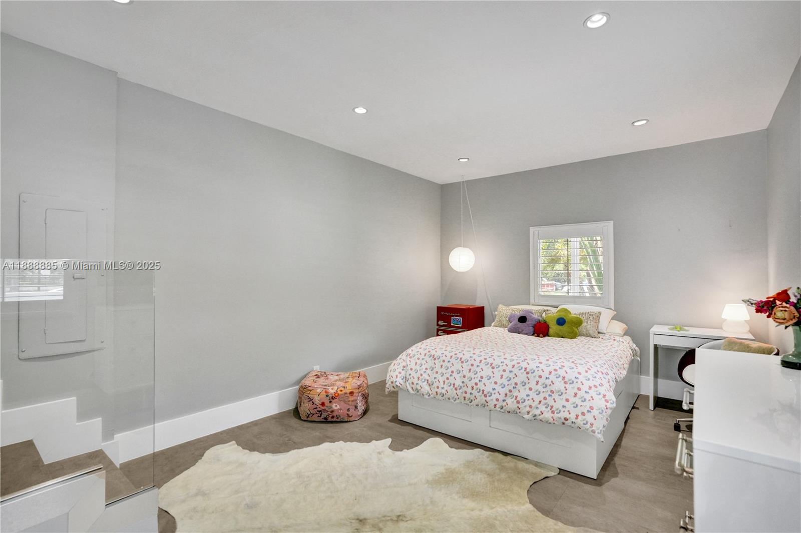 4705 Granada Blvd Coral Gables, FL 33146 4705 Granada Blvd Coral Gables, FL 33146