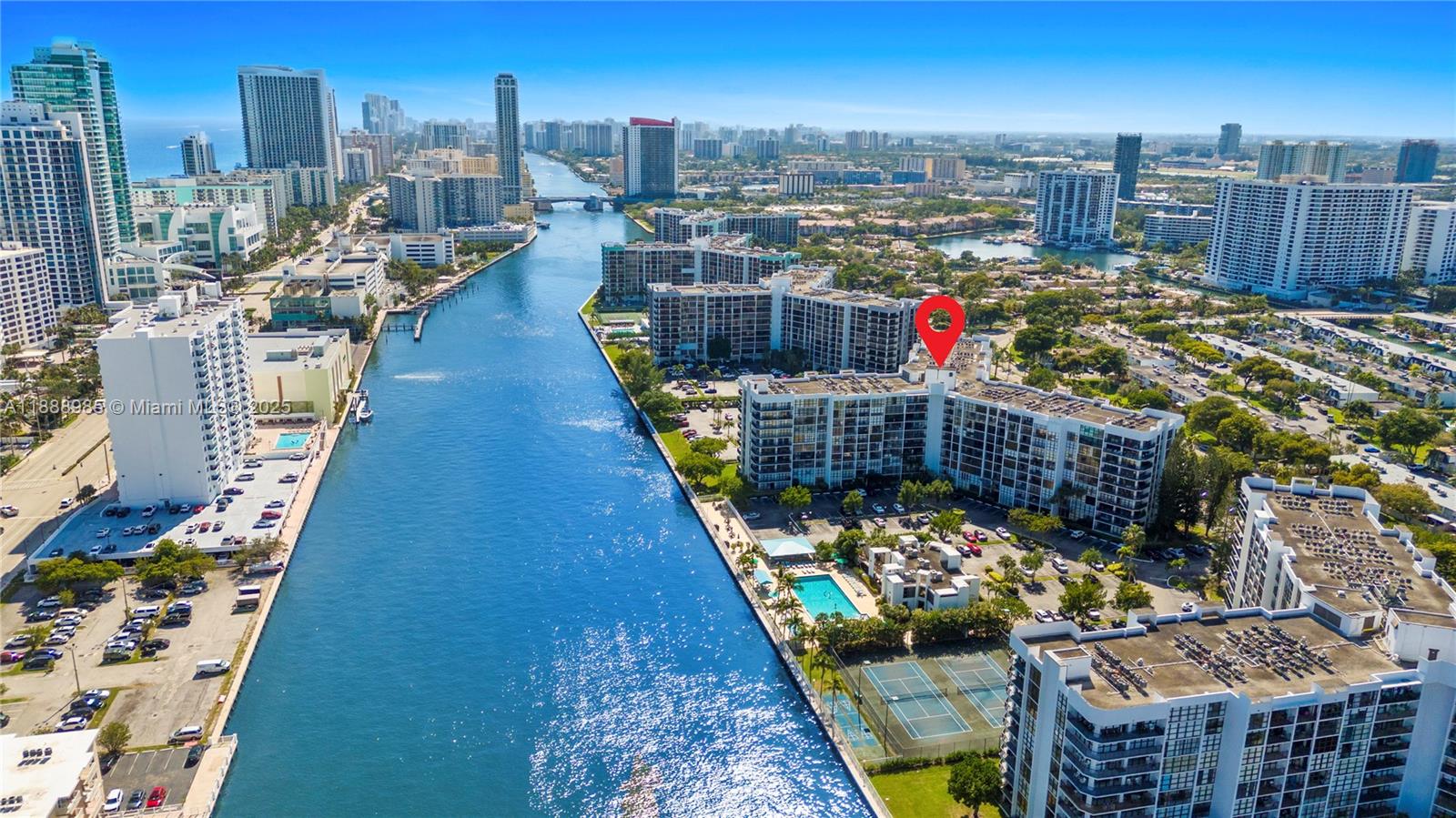 800 Parkview Dr #224