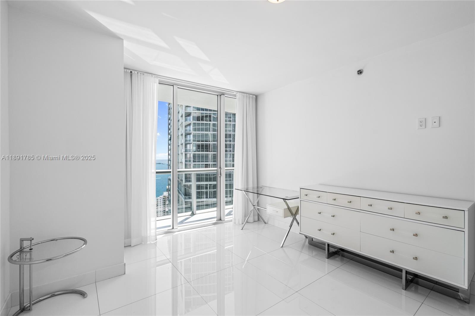 image Icon Brickell Condo45