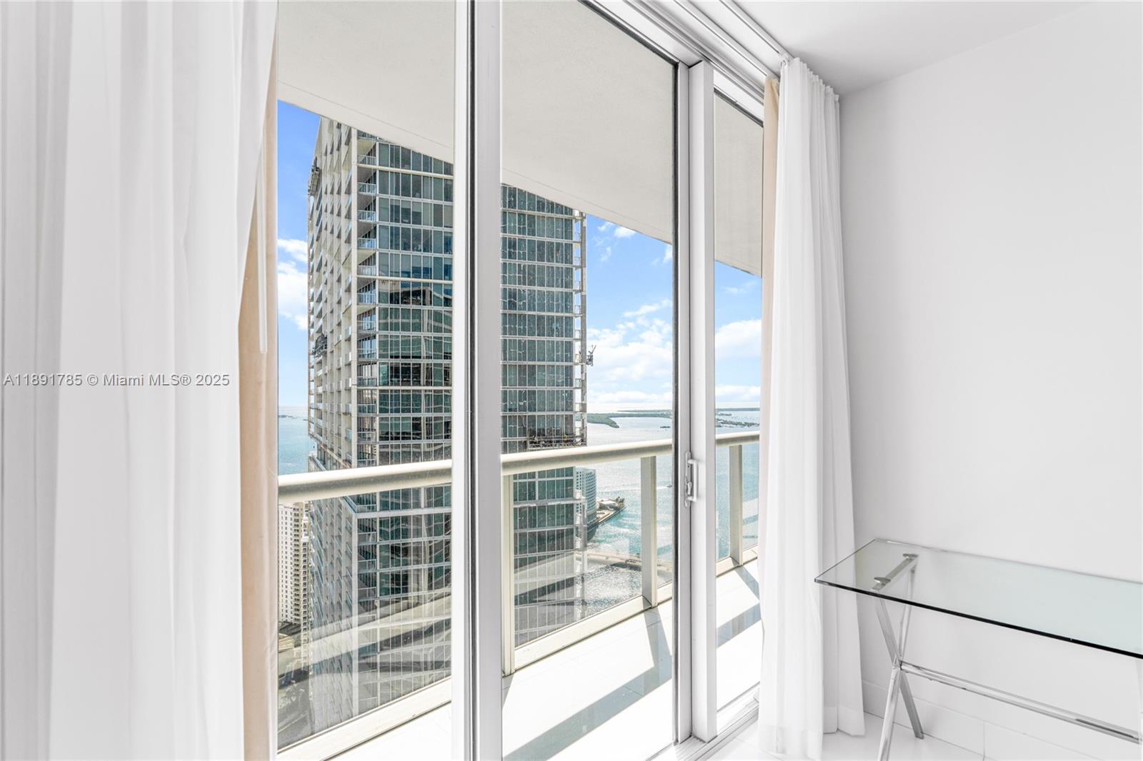 image Icon Brickell Condo48