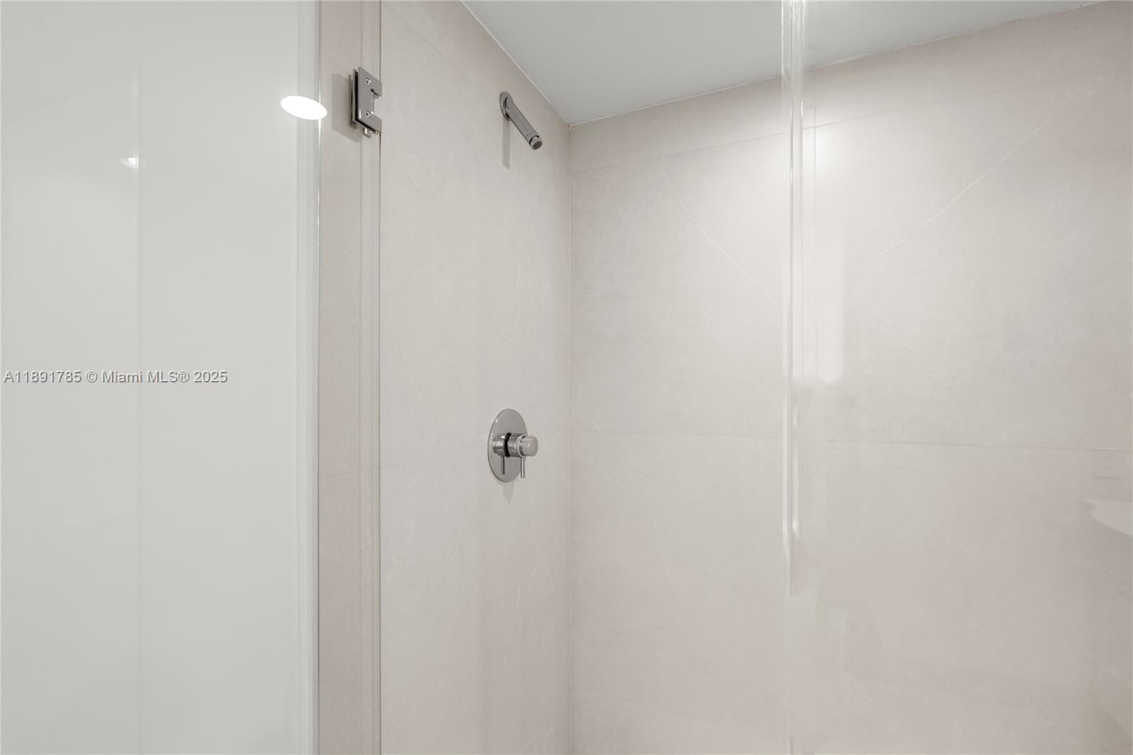 image Icon Brickell Condo53