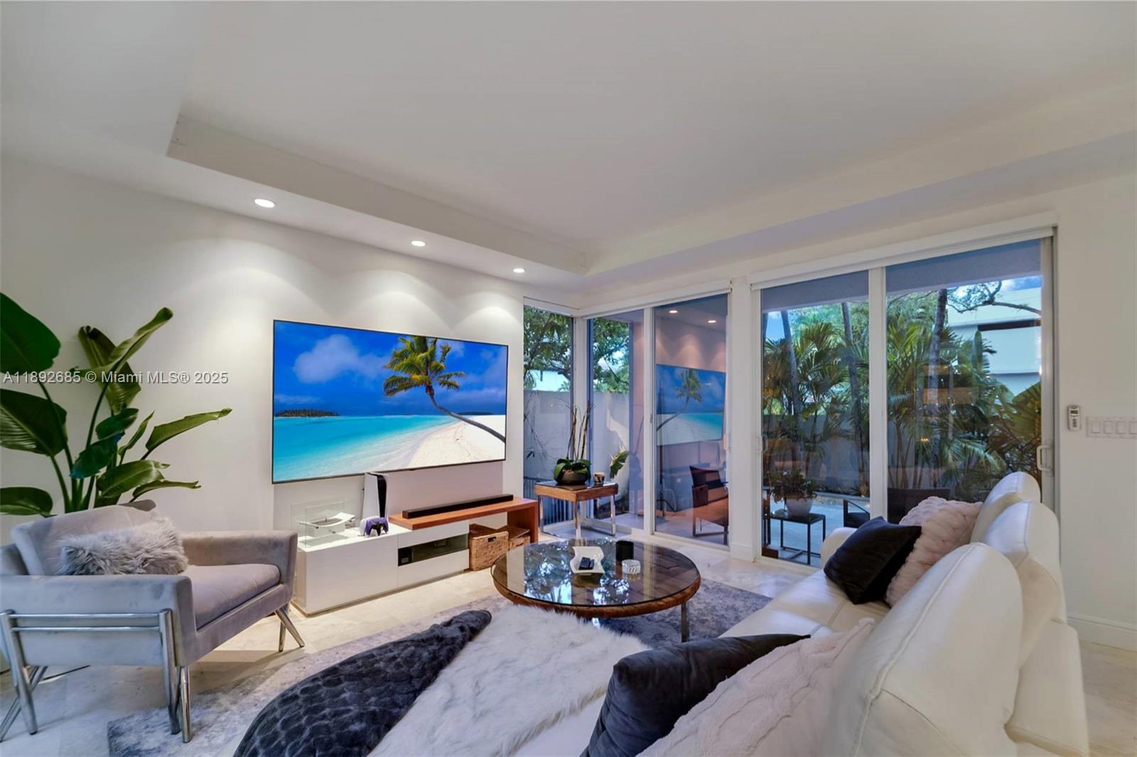 3094 Indiana St #3094 Coconut Grove, FL 33133