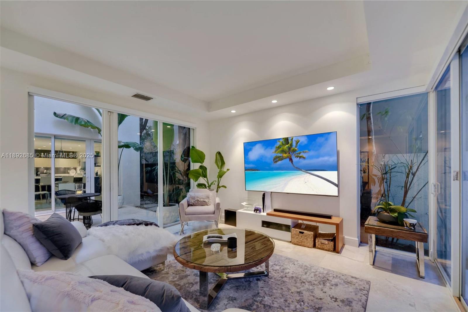 3094 Indiana St #3094 Coconut Grove, FL 33133