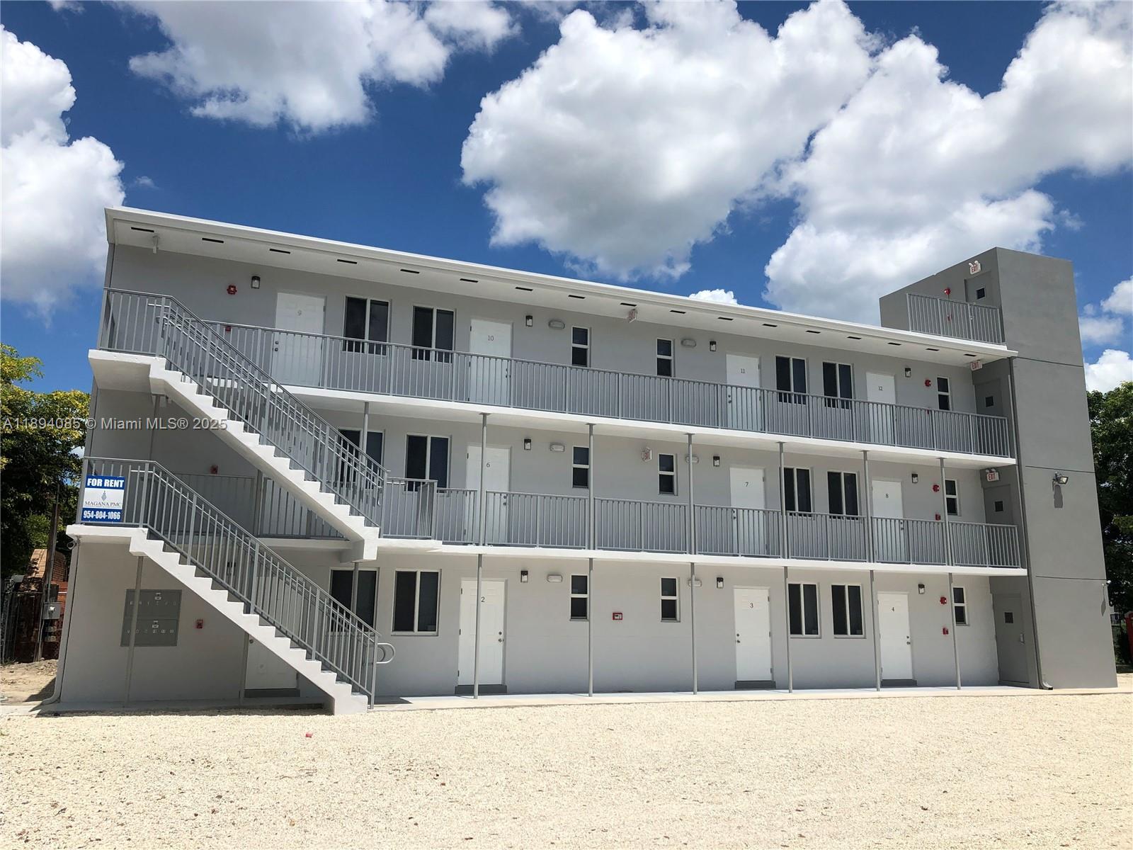 1737 NW 3rd Ave #8