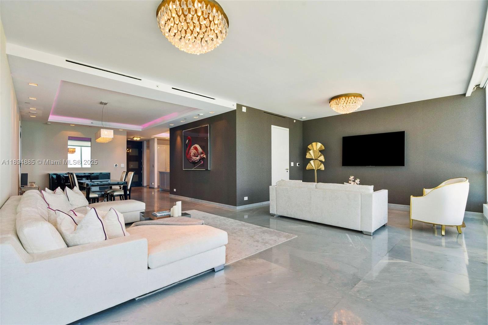 100 S Pointe Dr #2506 Miami Beach, FL 33139 100 S Pointe Dr #2506 Miami Beach, FL 33139