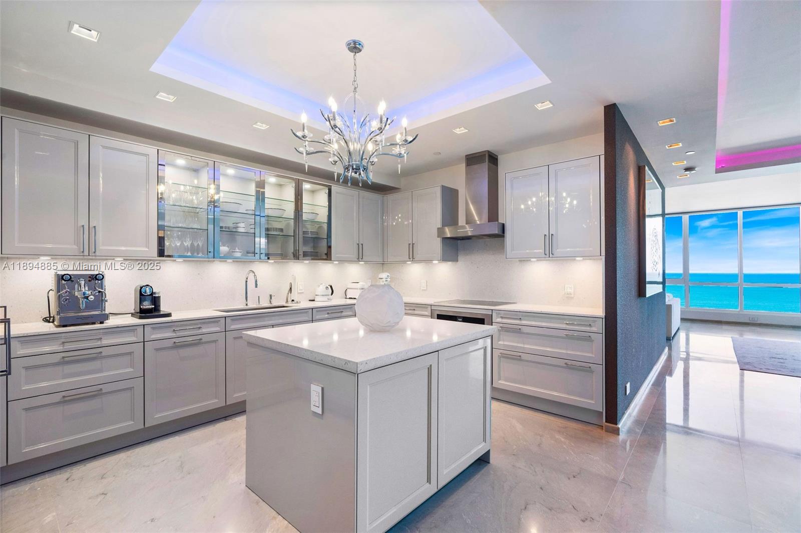 100 S Pointe Dr #2506 Miami Beach, FL 33139 100 S Pointe Dr #2506 Miami Beach, FL 33139