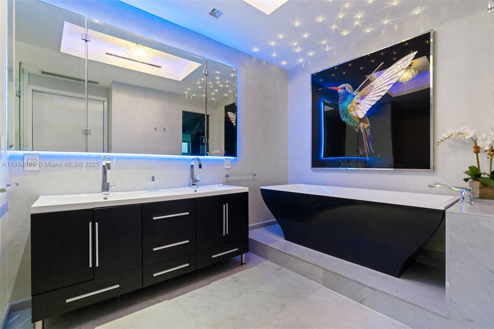100 S Pointe Dr #2506 Miami Beach, FL 33139 100 S Pointe Dr #2506 Miami Beach, FL 33139