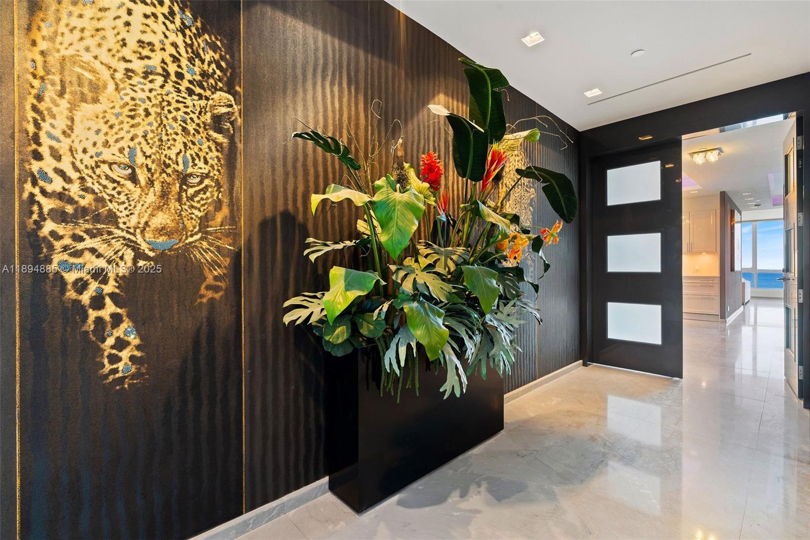 100 S Pointe Dr #2506 Miami Beach, FL 33139 100 S Pointe Dr #2506 Miami Beach, FL 33139