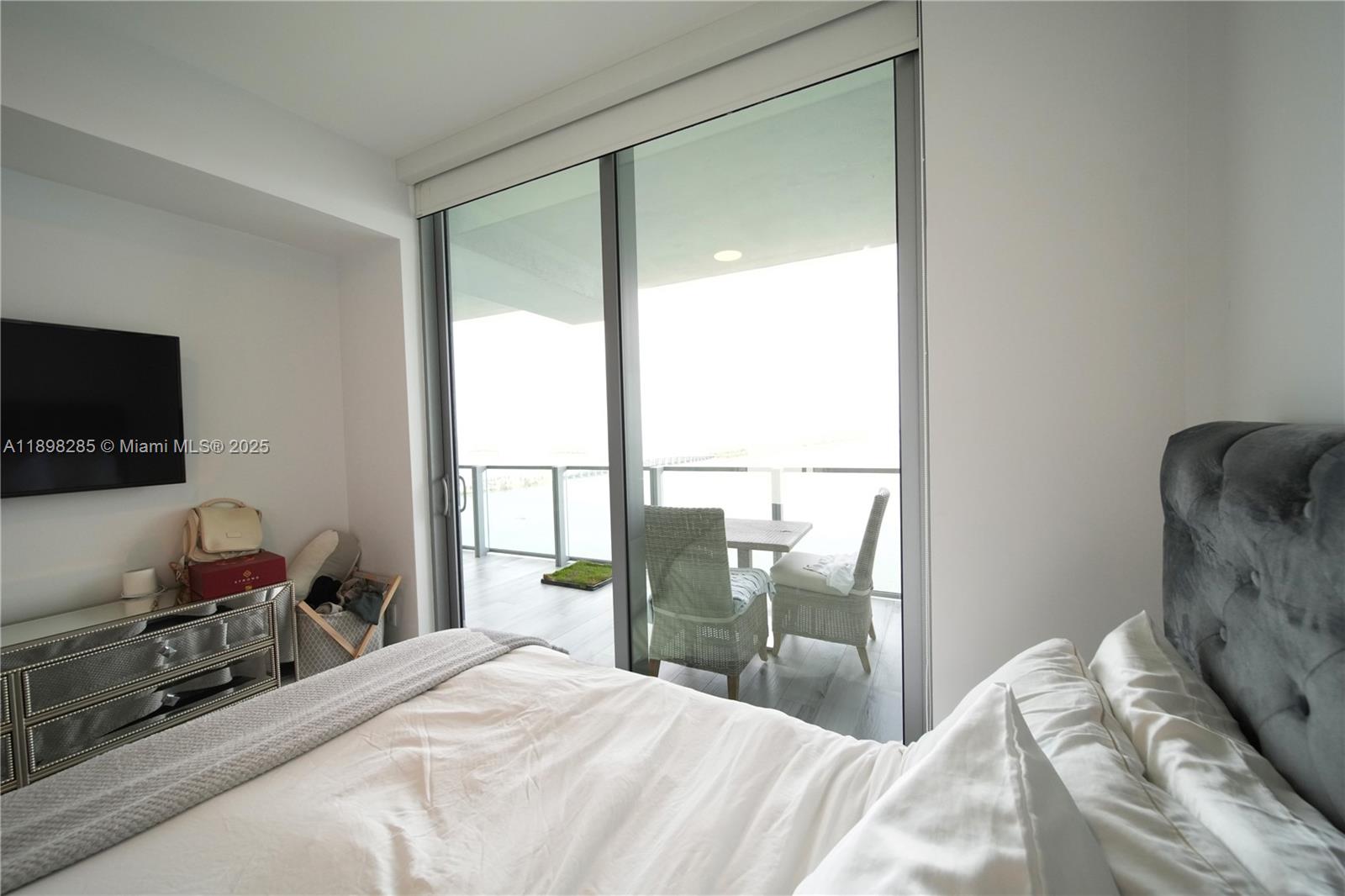 image Biscayne Beach Condo9