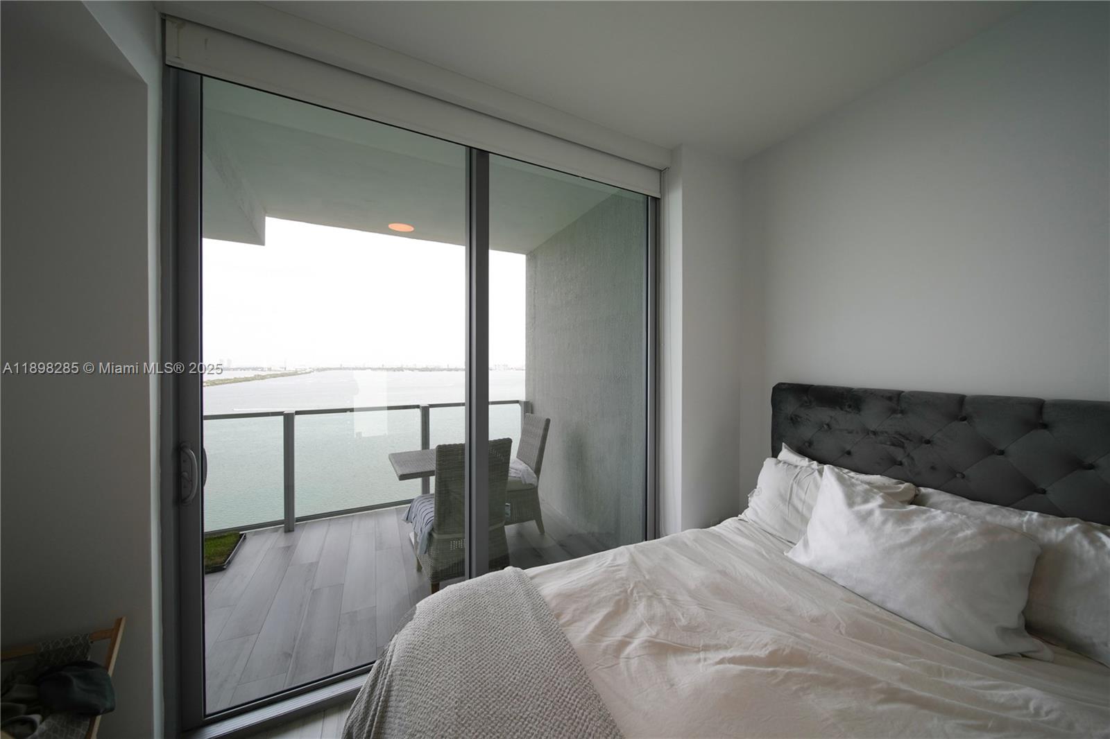 image Biscayne Beach Condo8