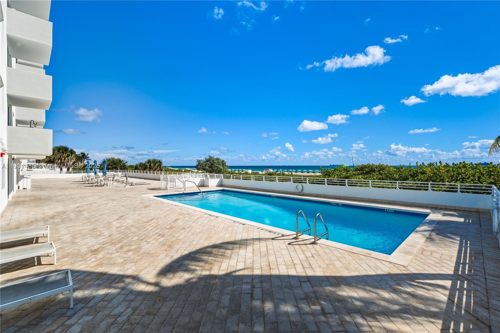 345 Ocean Dr #1020 Miami Beach, FL 33139