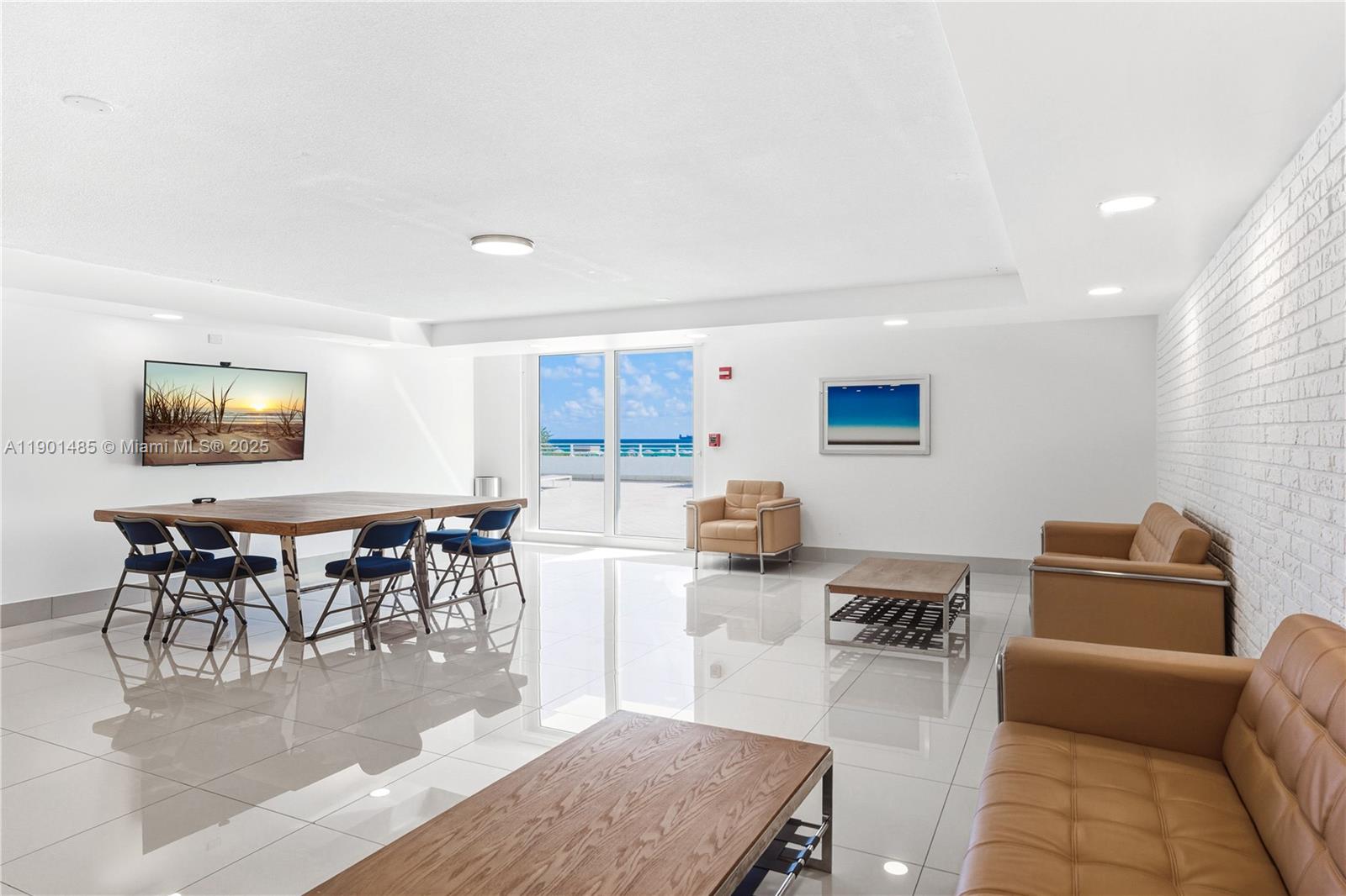 345 Ocean Dr #1020,Miami Beach, FL 33139