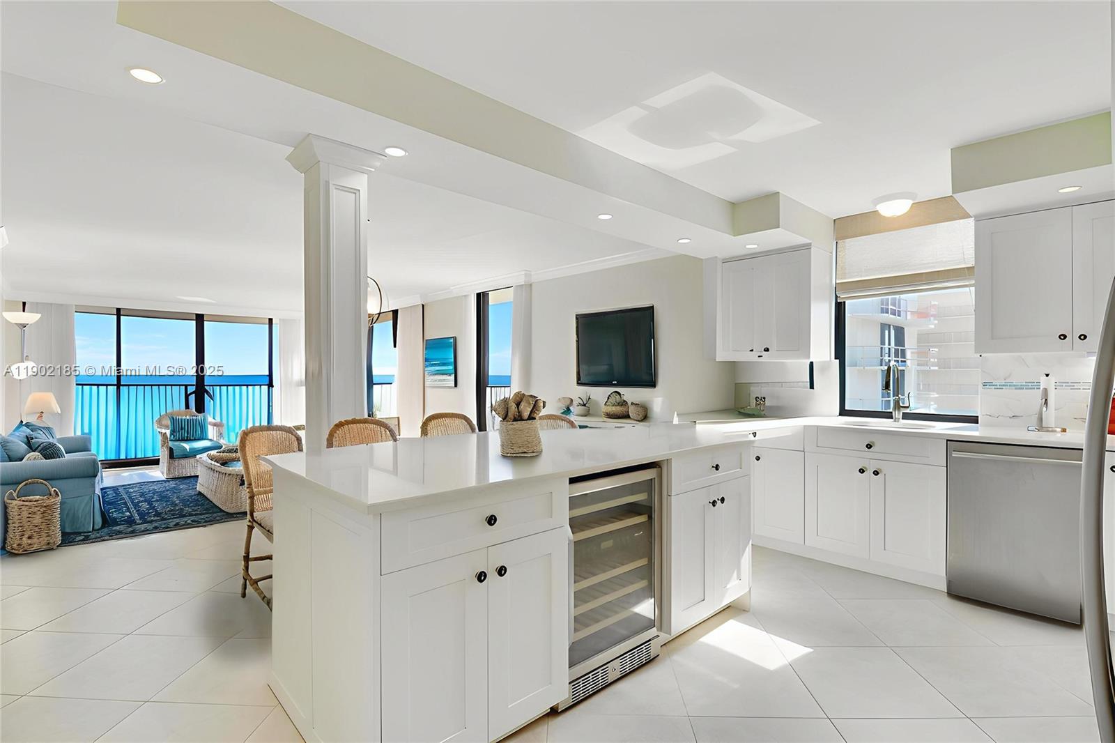 200 Beach Rd #703 Tequesta, FL 33469