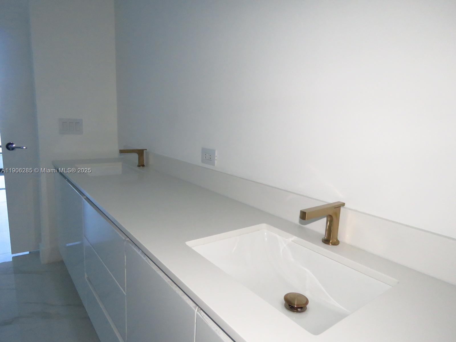 700 NE 24th #204-A Miami, FL 33137