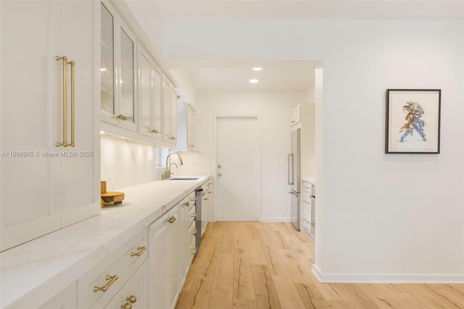 7220 SW 53rd Ct Miami, FL 33143