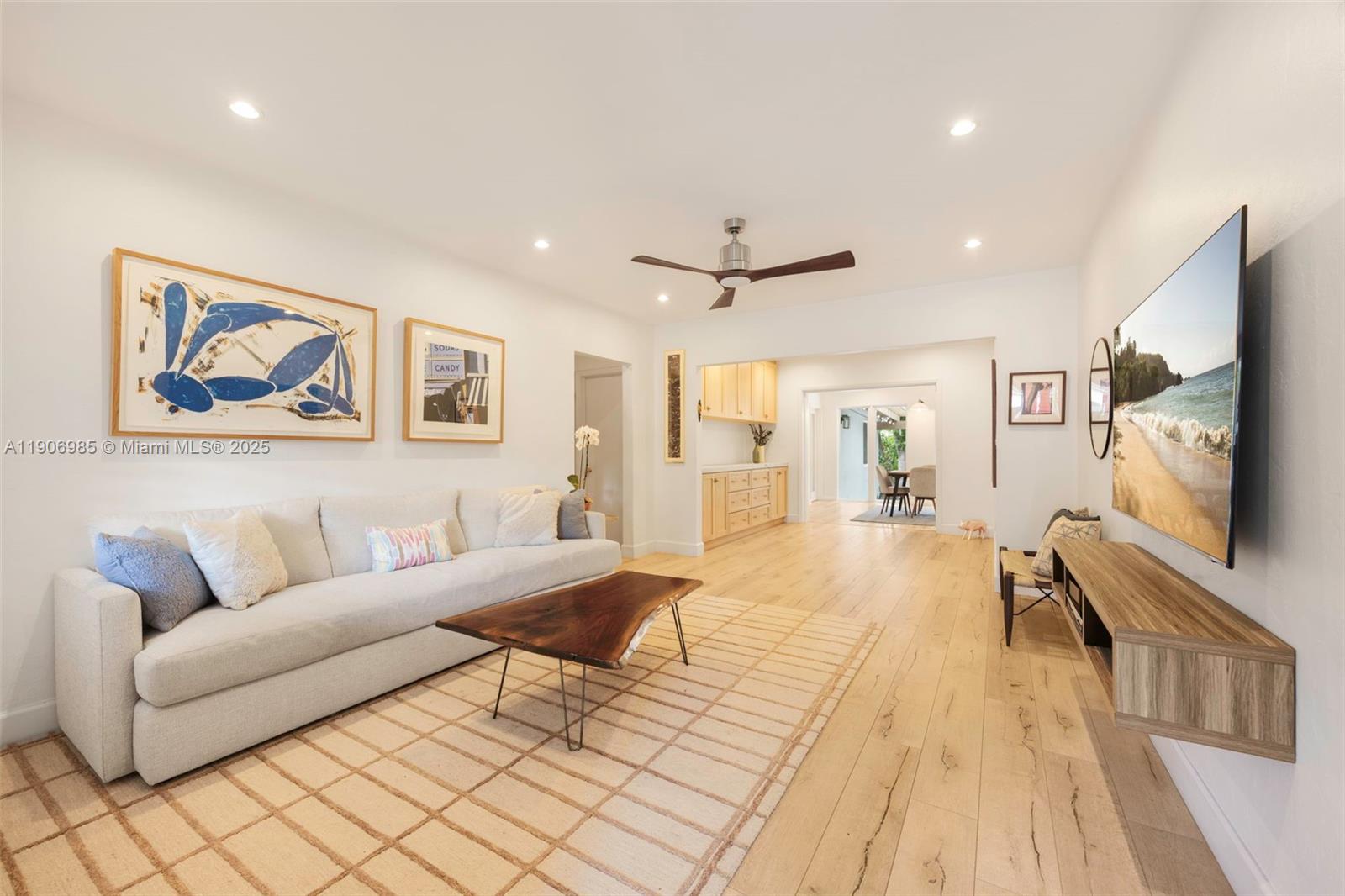 7220 SW 53rd Ct Miami, FL 33143