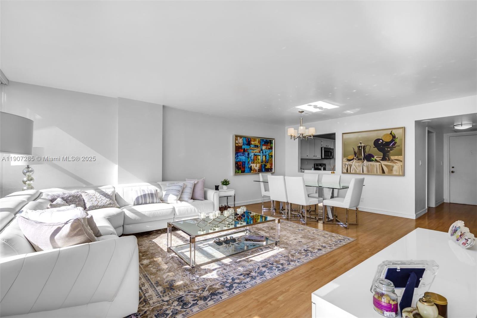 image Brickell Place Phase Ii C13