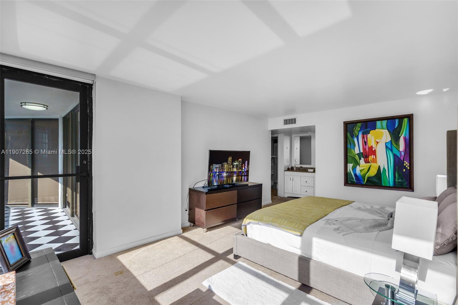 image Brickell Place Phase Ii C21