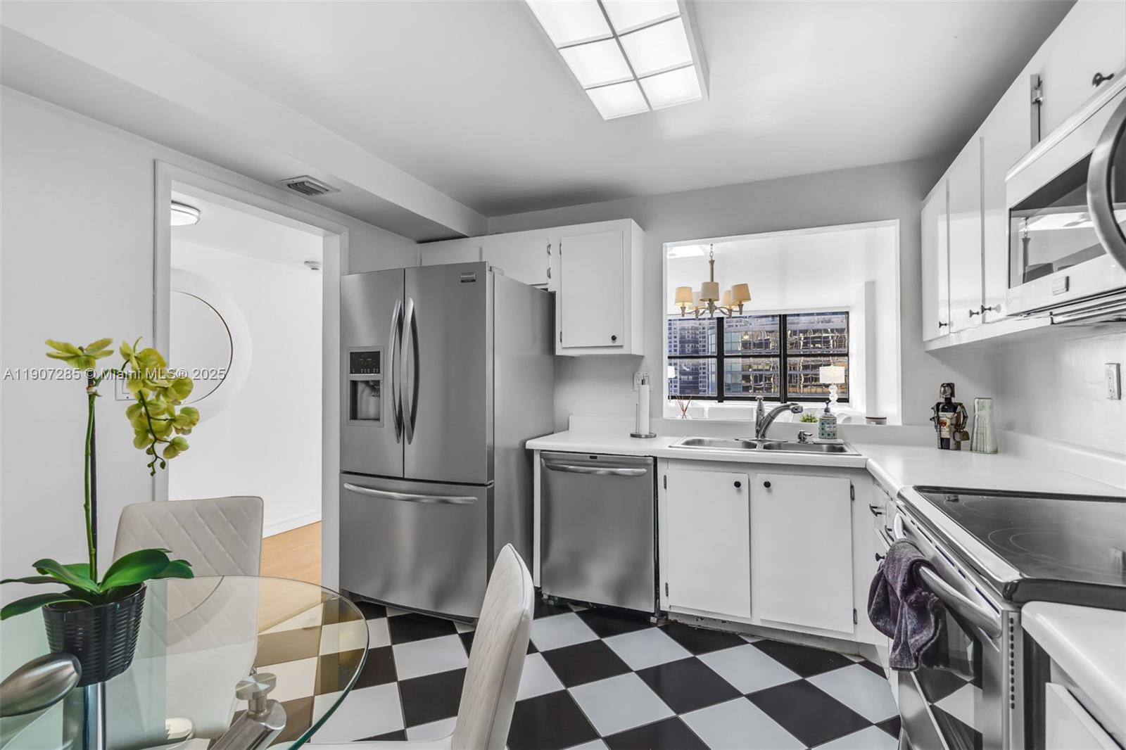 image Brickell Place Phase Ii C8